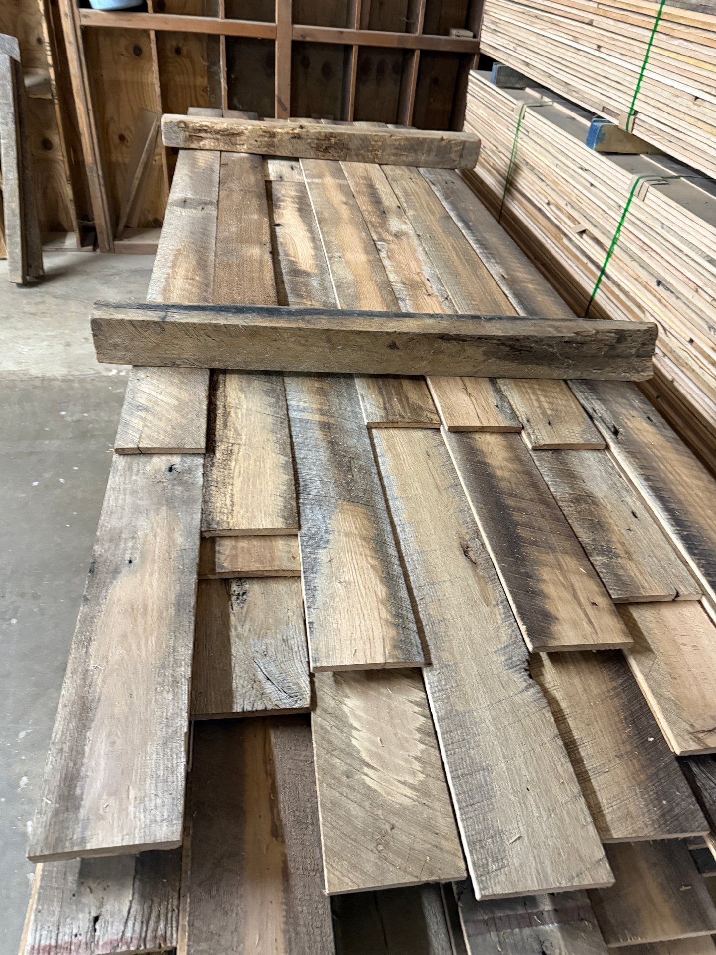 Skip-Planed Reclaimed mixed Oak