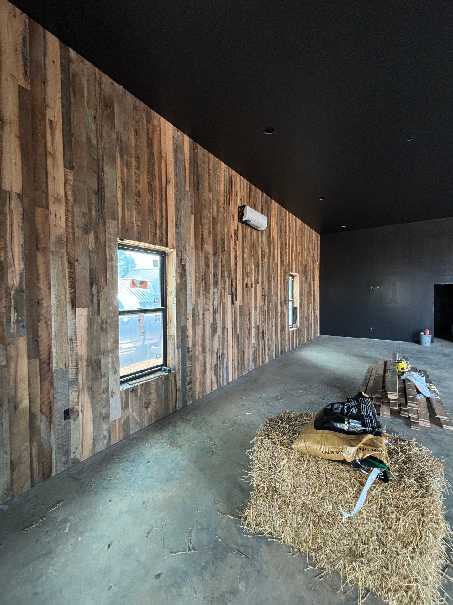 Skip-Planed Reclaimed mixed Oak