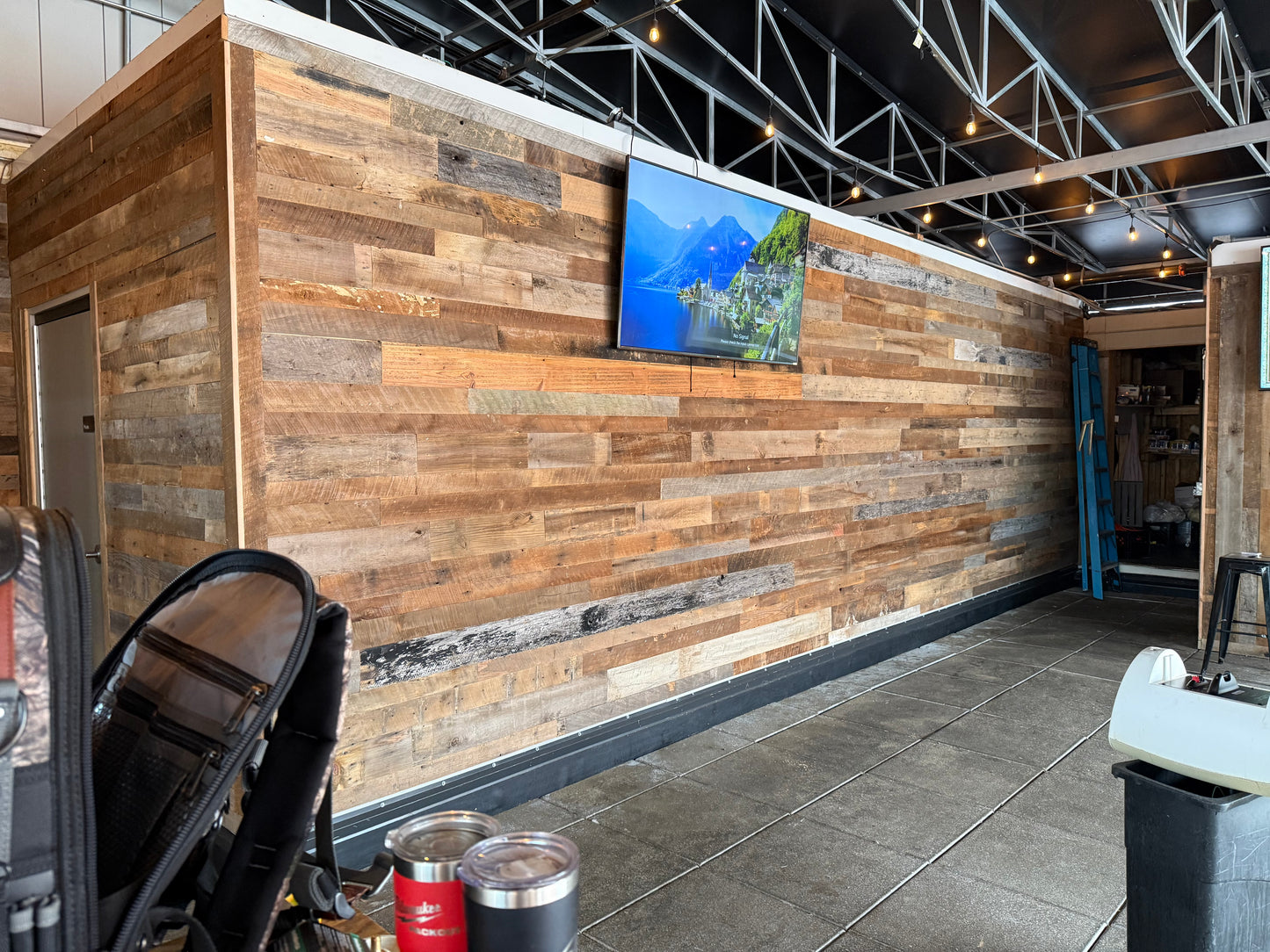 Standard Shiplap (Majority Brown)