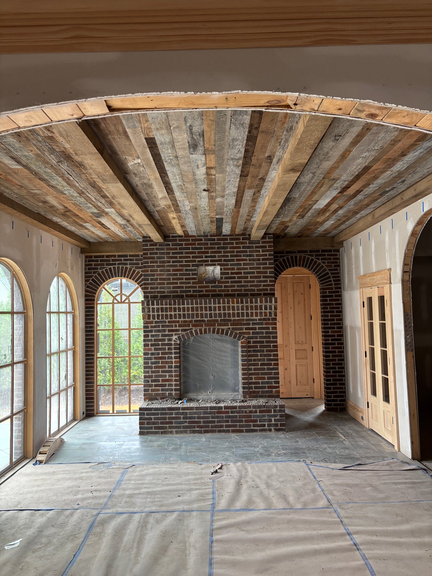 Reclaimed White Oak Beams (Grey)