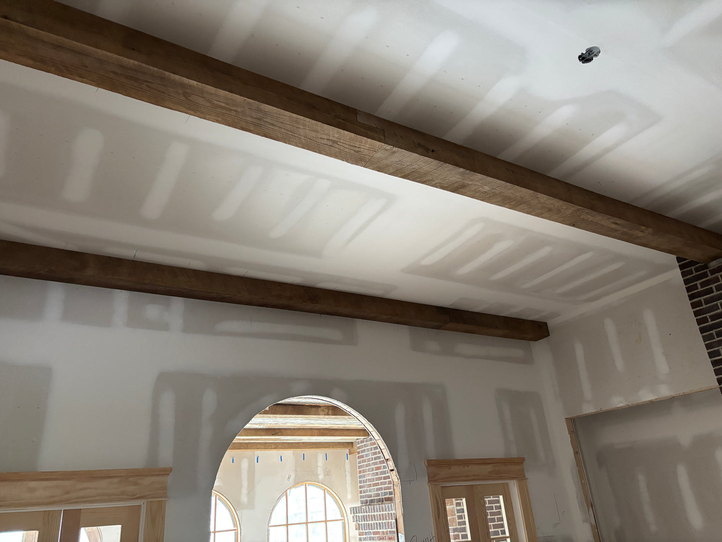 Reclaimed White Oak Beams (Grey)