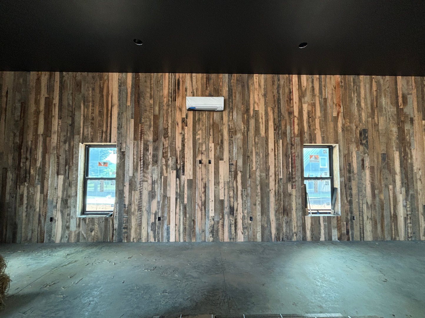 Skip-Planed Reclaimed mixed Oak